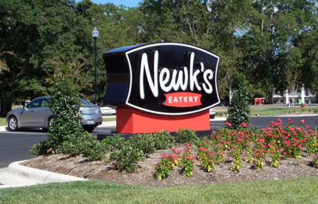 Newks A-good-lookin-monument